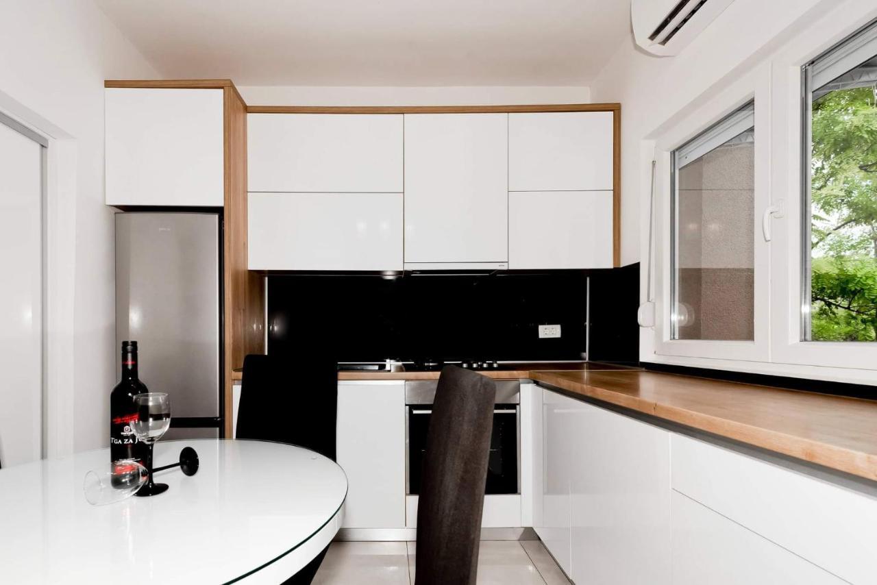 Apartment White Pearl Ražanac Extérieur photo