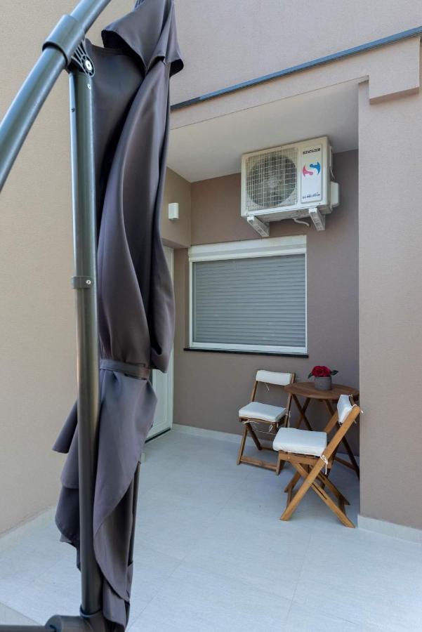 Apartment White Pearl Ražanac Extérieur photo
